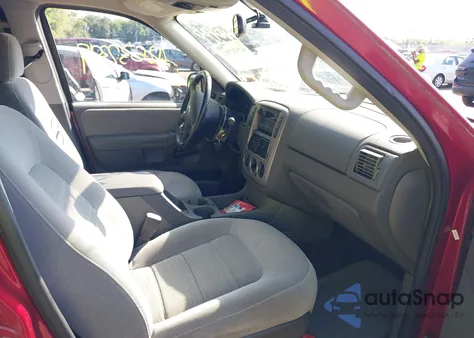 2005 Ford Explorer из США, поврежденный, VIN 1FMZU73E454A63576